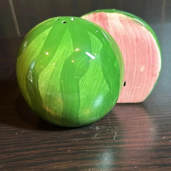 Rare split watermelon split salt and pepper shakers refurbished new stylish - Picture 6 of 7
